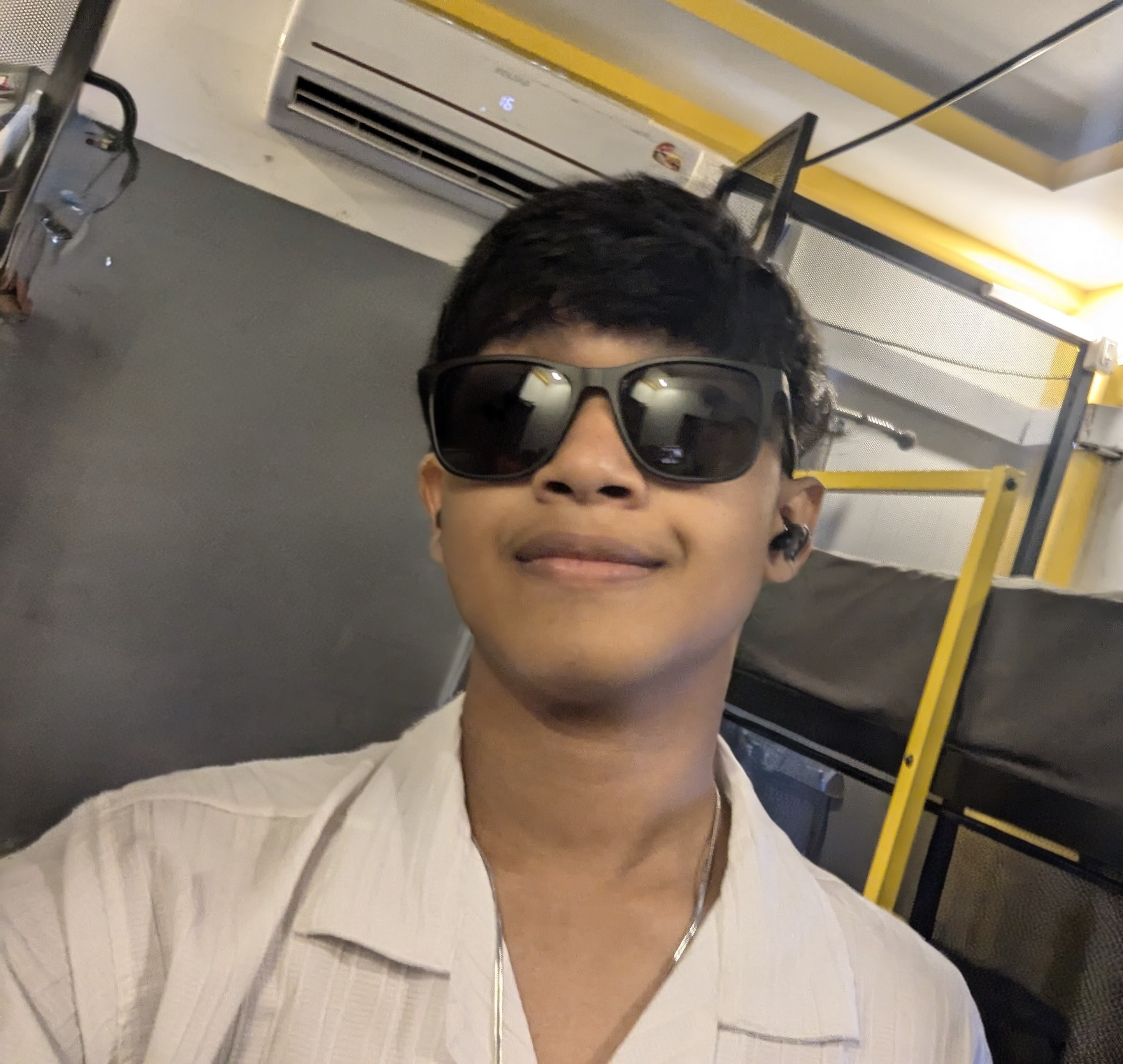 Photo of Jeeva Jayaprakash